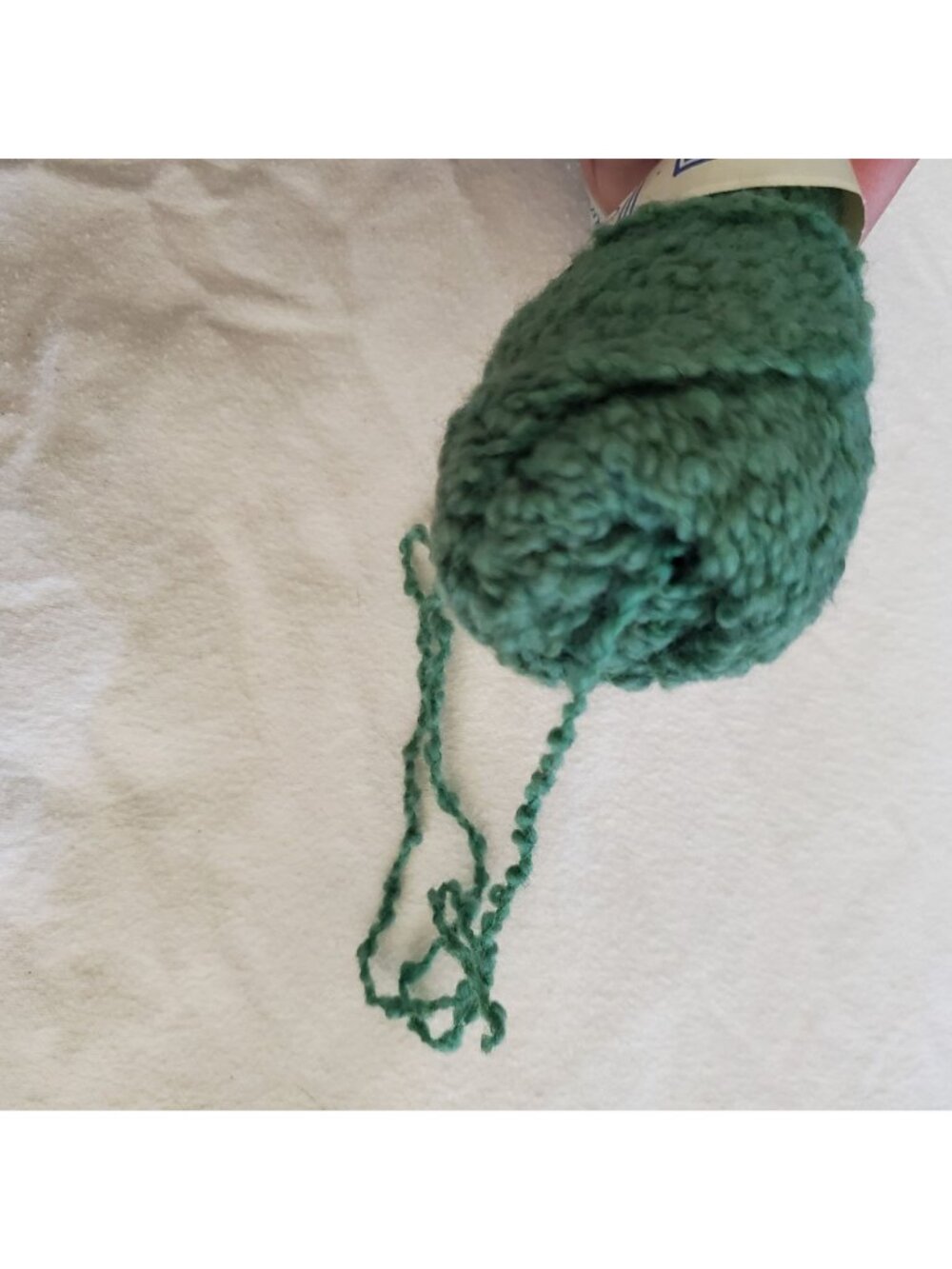 Columbia Minerva Bulky Boucle Yarn 1556 Live Mint Virgin Wool Nylon - Picture 7 of 10